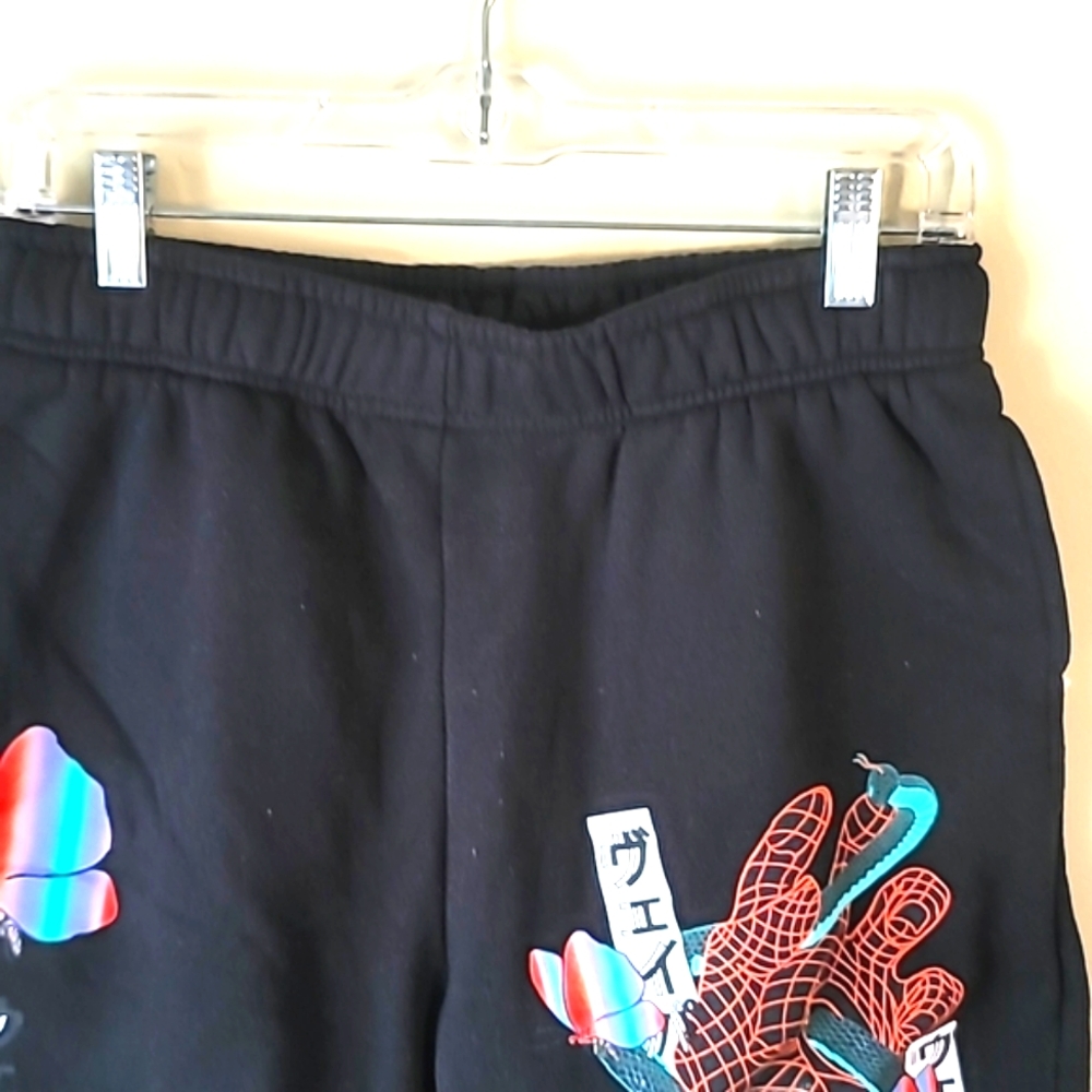 Gothic Shorts Graphic Art to Wear Men Butterfly Snake Gothcore  SZ S - Picture 2 of 13